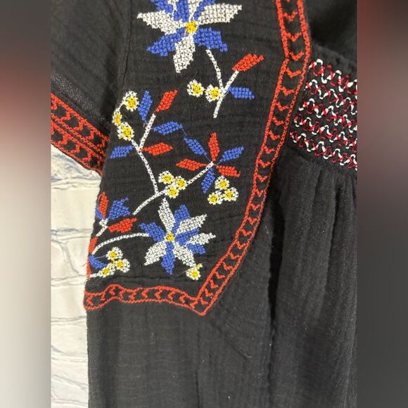Old Navy Black Embroidered Smocked Babydoll Short and Sweet Whimsical Dress M - Picture 3 of 14